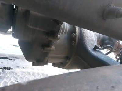 Eaton DSP41 Rear Differential for a 2013 Peterbilt 386