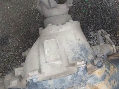 Eaton RDH40 Rear Differential for a 2013 Peterbilt 386