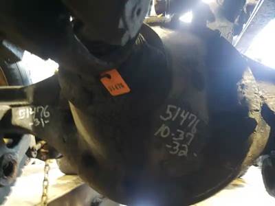 Eaton RS-401 Rear Differential for a 1986 Ford LT-9000