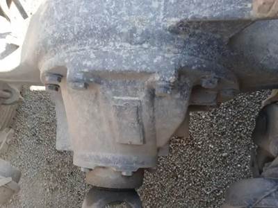 Eaton RS-405 Rear Differential for a 2011 International PROSTAR