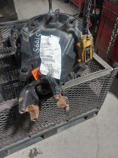 Eaton RS404 Rear Differential for a 2006 International 7400 SBA WORKSTAR