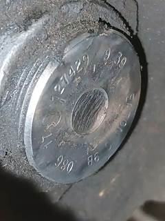 Eaton RS405 Rear Differential for a 1999 International 9200