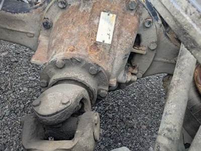 Eaton RSP-41 Rear Differential for a 2011 Kenworth T-800