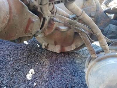 Eaton RSP40 Rear Differential for a 2011 Volvo VNL64T