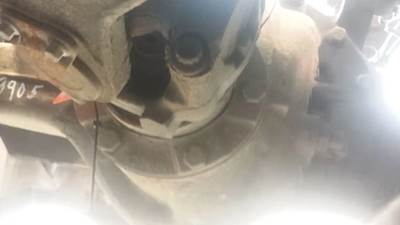 Eaton RSP41 Rear Differential for a 2003 Peterbilt 379