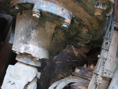 Eaton RST40 Rear Differential for a 2014 Volvo VNL