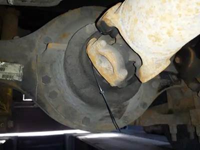 Eaton-Spicer 22060S Rear Differential for a 2003 International 4300 SBA