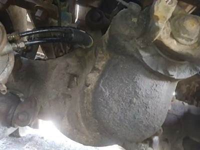 Eaton-Spicer DS-404 Rear Differential for a 2000 GMC T8500 C/O