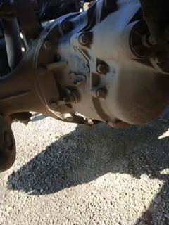 Eaton-Spicer DSH40P Rear Differential for a 2012 Peterbilt 386