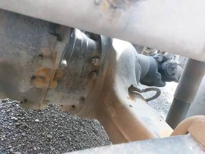 Eaton-Spicer DSP40 Rear Differential for a 2013 Peterbilt 386