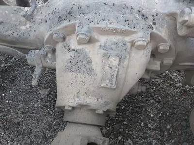 Eaton-Spicer RDP40 Rear Differential for a 2012 Peterbilt 386
