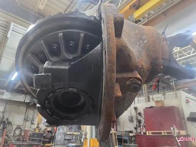 Eaton-Spicer RDP41 Rear Differential for a 2009 Kenworth T-370