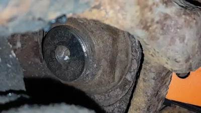 Eaton-Spicer RS-404 Rear Differential for a 2004 Volvo VHD