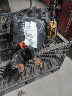 Eaton-Spicer RS-404 Rear Differential for a 2006 International 7400 SBA WORKSTAR