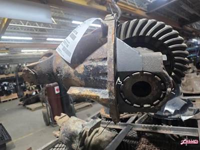 Eaton-Spicer RS-404 Rear Differential for a 2013 Freightliner CASCADIA PX125064S T