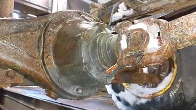 Hino Rear Differential for a 2009 Hino 155 (SERIE 4)