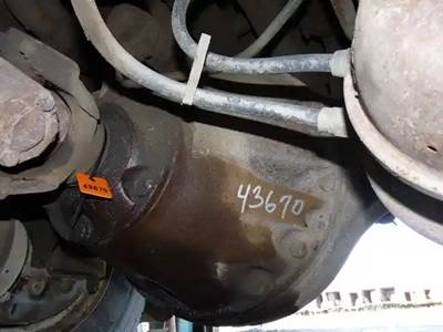 INTER RA57 Rear Differential for a 1990 International 4900