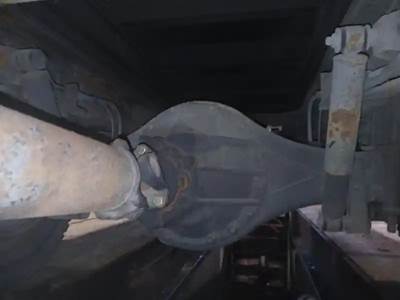 Isuzu 6CP Rear Differential for a 2018 Isuzu NRR C/O