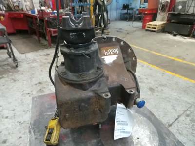 Mack CRD93 Rear Differential for a 2000 Mack RD-688S