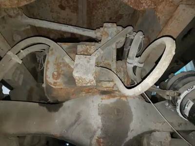 Mack CRD93 Rear Differential for a 2003 Mack C/O MR688P