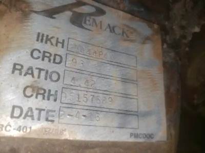 Mack CRD93 Rear Differential for a 1995 Mack DMM6886EX