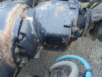 Meritor MD2014X Rear Differential for a 2016 Freightliner CASCADIA PX113064S T