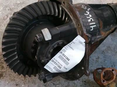 Meritor MR20143M Rear Differential for a 2005 Volvo VNL