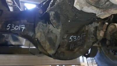 Meritor MR2014MA Rear Differential for a 2008 Volvo VNL