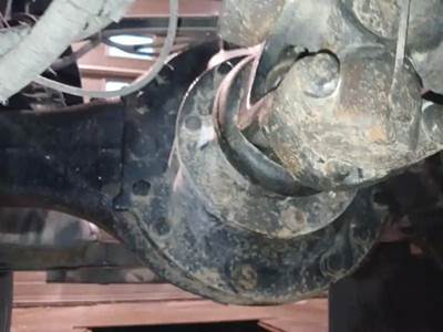 Meritor MR2014X Rear Differential for a 2007 Volvo VNL