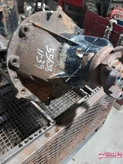 Meritor MR2014XA Rear Differential for a 2013 Volvo VNL