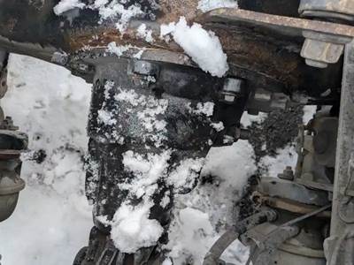 Meritor MR2014XA Rear Differential for a 2016 Volvo VNL