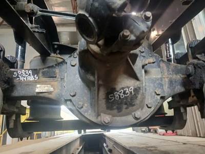 Meritor MR2014XA Rear Differential for a 2021 Volvo
