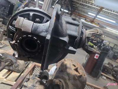 Meritor MRL2014X Rear Differential for a 2015 Volvo VNL