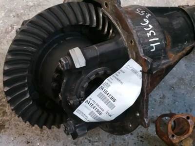 Meritor-Rockwell MR20143M Rear Differential for a 2005 Volvo VNL