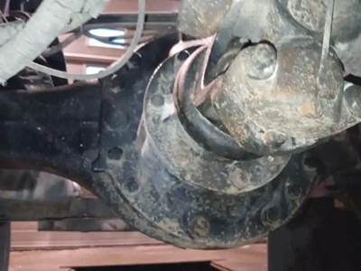 Meritor-Rockwell MR2014X Rear Differential for a 2007 Volvo VNL