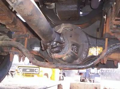 Meritor-Rockwell Rear Differential for a 1977 Ford LN-8000