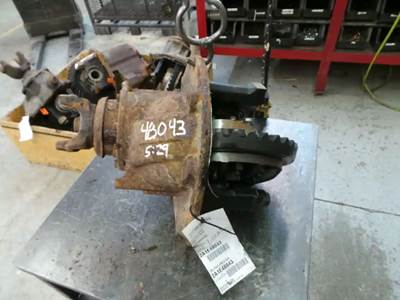 Meritor-Rockwell Rear Differential for a 2001 Freightliner FS65 AUTOBUS
