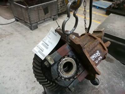Meritor-Rockwell Rear Differential for a 1997 Ford F-800