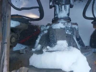 Meritor-Rockwell MR2014X Rear Differential for a 2008 Volvo VNL