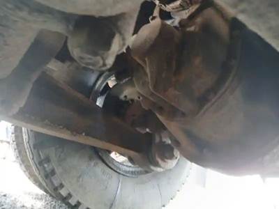 Meritor-Rockwell Rear Differential for a 1990 Kenworth C-510