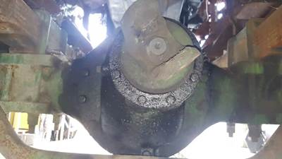 Meritor-Rockwell Rear Differential for a 1988 Mack DMM6906EX