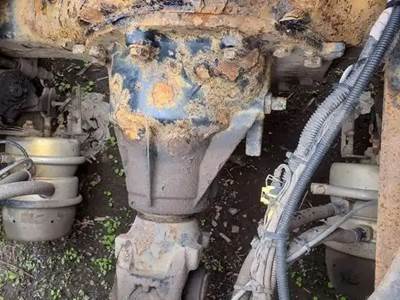 Meritor-Rockwell Rear Differential for a 2007 Volvo VNL