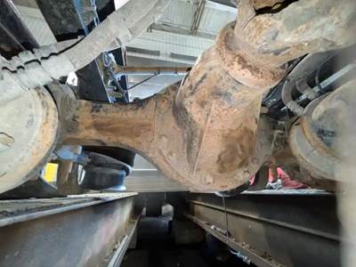 Meritor-Rockwell Rear Differential for a 2016 Volvo VNL