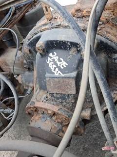 Meritor-Rockwell Rear Differential for a 2003 Freightliner FLD-112064S