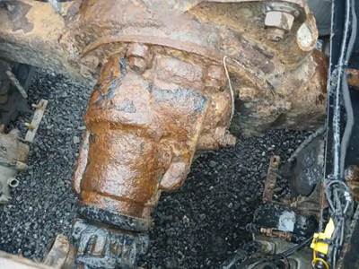Meritor-Rockwell Rear Differential for a 2015 Volvo VNL