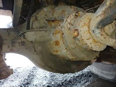 Meritor-Rockwell RRL23-160 Rear Differential for a 1999 International F-2674