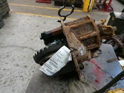 Meritor-Rockwell RS17140 Rear Differential for a 1990 Ford B700 AUTOBUS