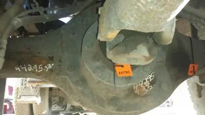 Meritor-Rockwell RS21-145 Rear Differential for a 1999 Ford F-800