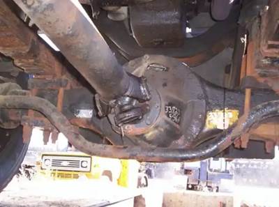 Rockwell FDSL1300 Rear Differential for a 1977 Ford LN-8000