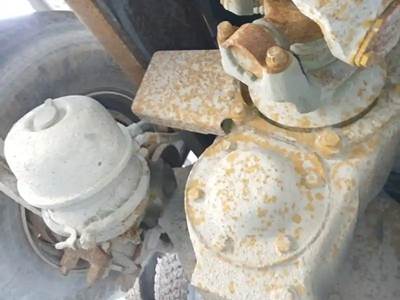 Rockwell RP20145 Rear Differential for a 1998 Freightliner FL-106